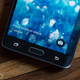 Illustration for article titled Galaxy Note Edge Review: This Crazy Smartphone Ain't Half Bad